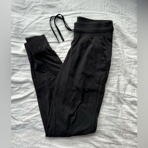 Lululemon Joggers in Size 4